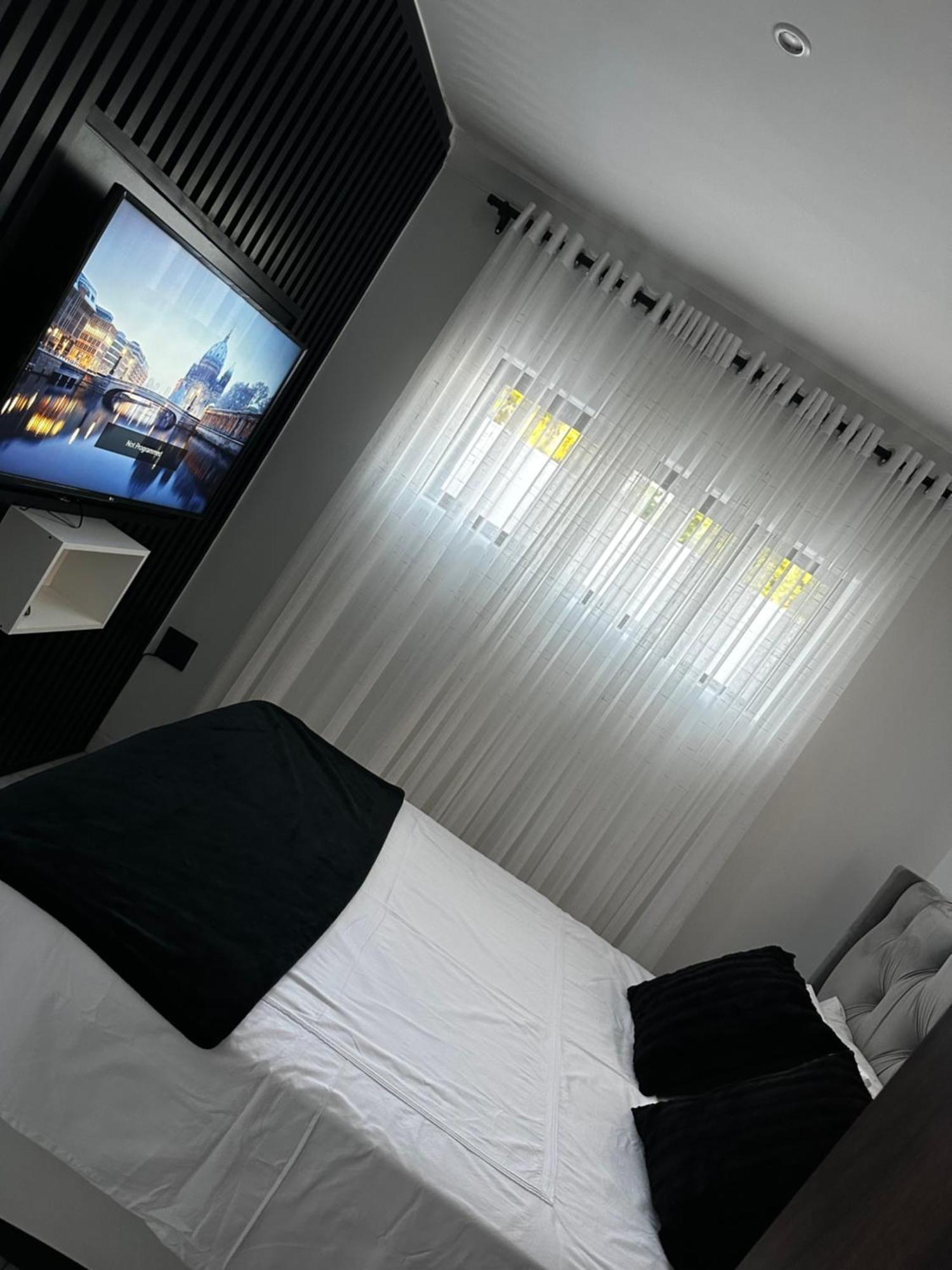 Nicky'S Guest House Roodepoort Buitenkant foto